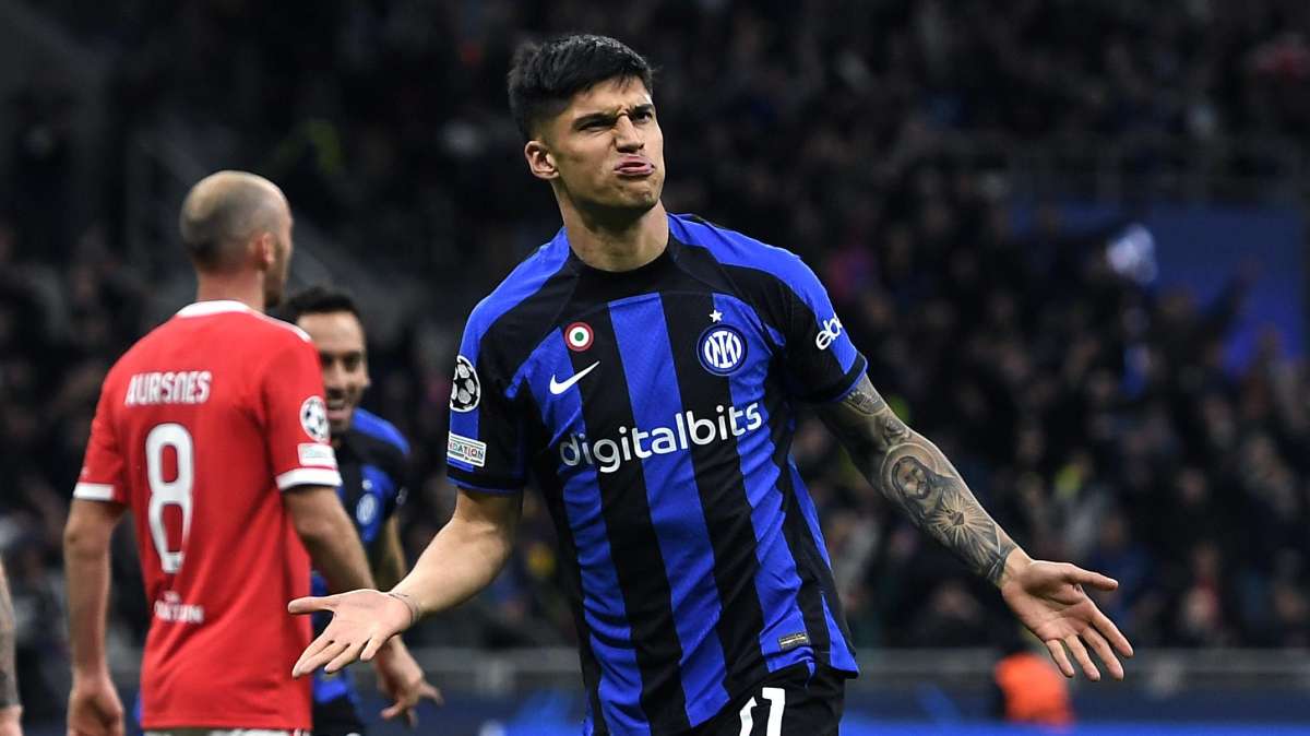 CdS - Roma-Inter, Correa in pole per affiancare Lukaku. Dubbio Acerbi, riposo per Mkhitaryan