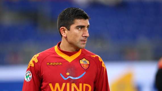 Gazzetta: la Roma offre Pizarro per Burdisso