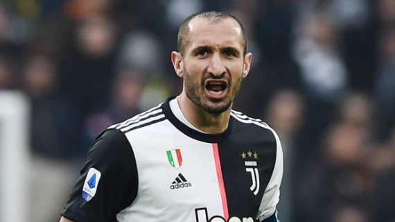 Chiellini: "Balotelli da schiaffi, Felipe Melo il peggio del peggio. Odio l'Inter, ma che piacere il messaggio di Zanetti"