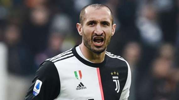 TS - Juve, Chiellini favorito su De Ligt. Dubbi a centrocampo