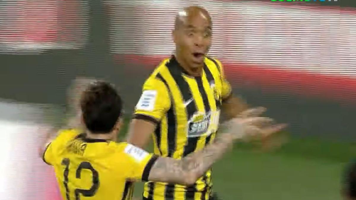 Eroico Joao Mario, col suo gol regala il titolo all'AEK: "Vittoria speciale"