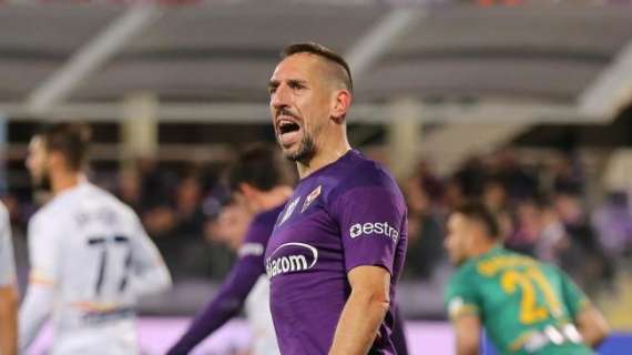 Fiorentina, operazione riuscita per Ribery. Circa due mesi di stop per il francese