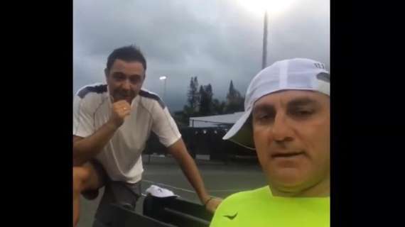 VIDEO - Vieri-Recoba, sfida a tennis con messaggio... a Cuper