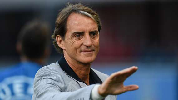 Mancini si candida: "Sbagliai io, ora tornerei sulla panchina azzurra. In Italia poco spazio ai giovani. Scudetto? Napoli favorito, ma occhio alla Juve"