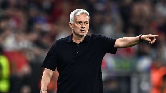 Mourinho: "Il tifoso interista per strada mi saluta sempre con gioia. Roma? Terzo anno, non l'ho fatto spesso"