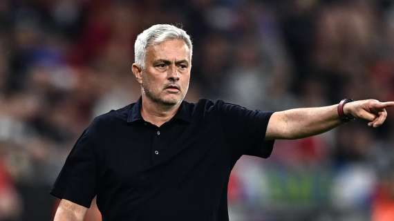 Mourinho contro Chiffi, il TFN ha deciso: 10 giorni di squalifica e 50mila euro di multa al portoghese