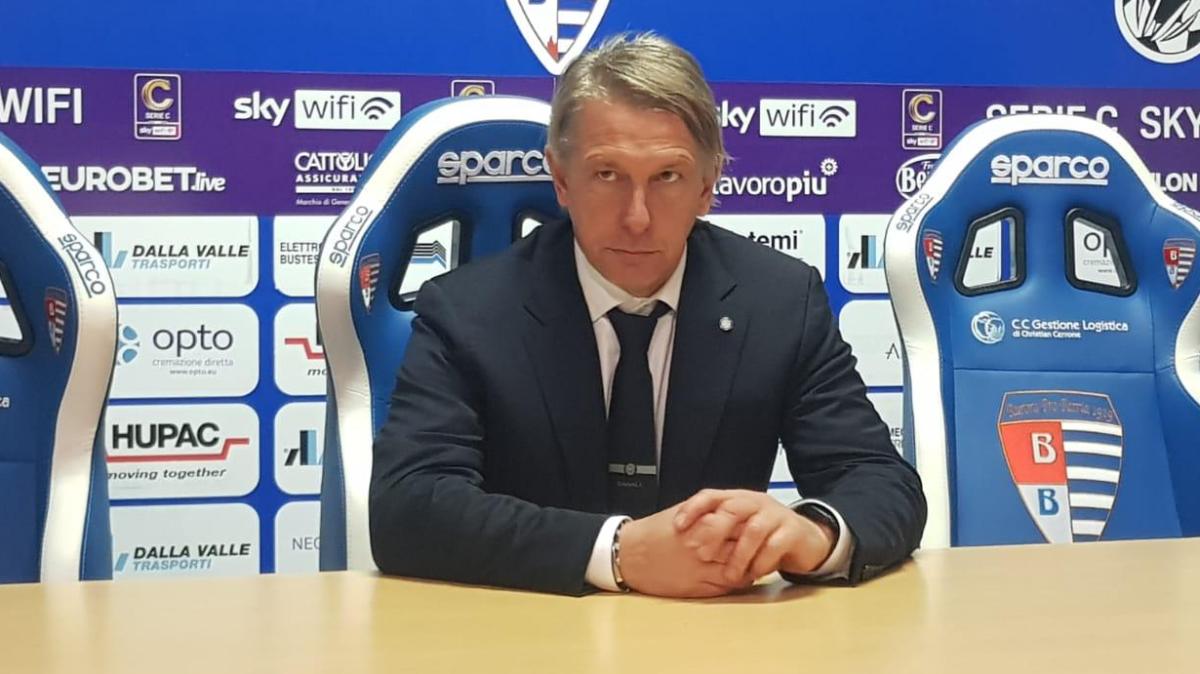 Vecchi in conferenza: "Fortunati ad avere La Gumina. Cocchi sta facendo passi da gigante"