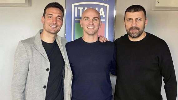 Cambiasso ritrova Scaloni e Samuel: "Bellissima giornata con due amici che hanno conquistato il mondo"