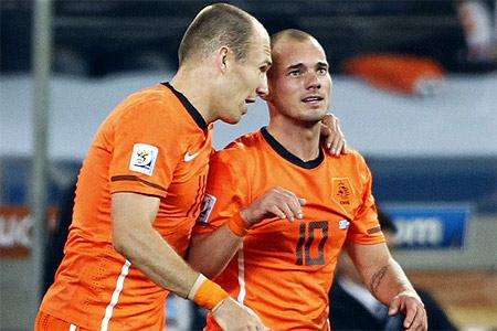 GdS - Sneijder cerca di convincere Robben, ma...