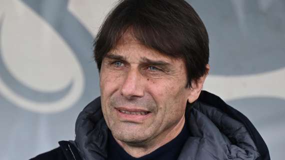 Napoli, Conte: "Abbiamo meritato di giocare questo top match. Scudetto? Con l'Inter tre punti che influiscono sulla classifica" 