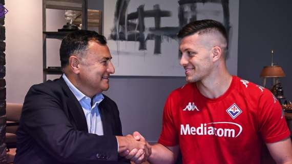 Fiorentina, ecco Jovic: "Milenkovic mi ha parlato benissimo del club e di Firenze. Serie A equilibrata"