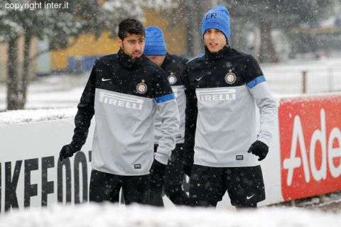 FOTO - Alvarez: "Bello l'allenamento sotto la neve"