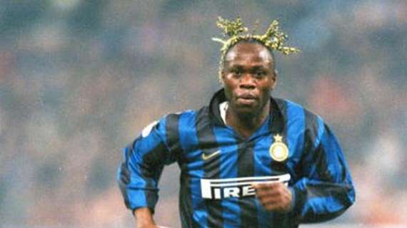 Taribo West compie 44 anni: gli auguri dell'Inter