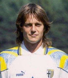 Daniel Bravo: al Parma solo nella stagione 96-97