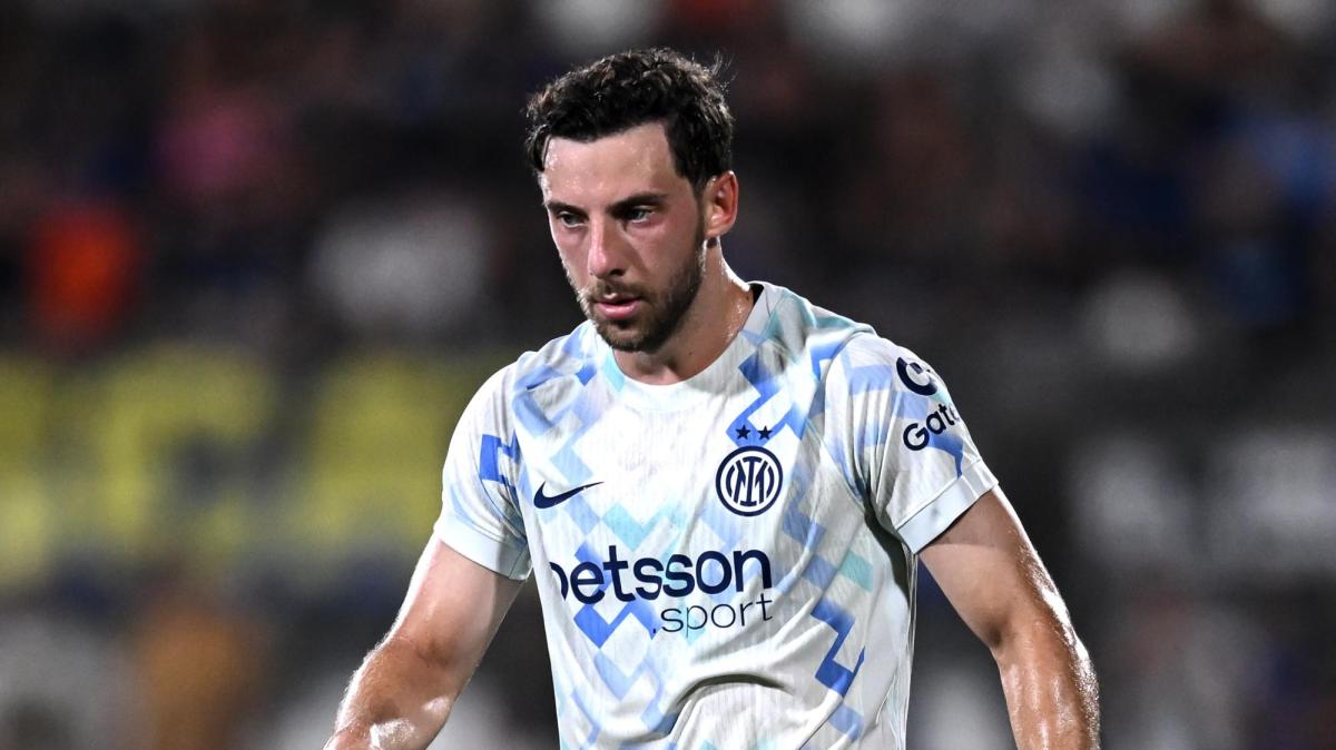 LIVE - Como-Inter 2-1, 46': primo pallone della ripresa per i nerazzurri, Carlos Augusto prende il posto di Bastoni