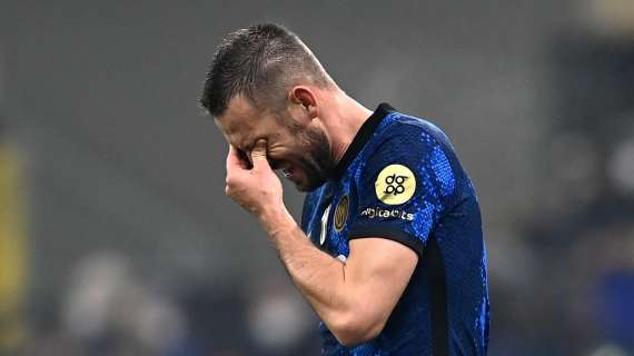 De Vrij senza fortuna: problema muscolare contro il Verona