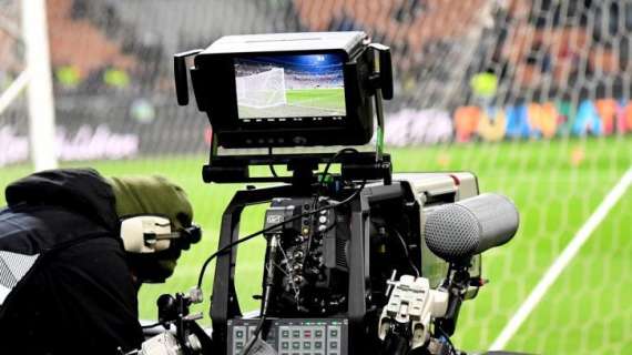 La Lega Serie A contro il "Pezzotto Tv": due milioni di utenti, possibile richiesta di danni alle Telco