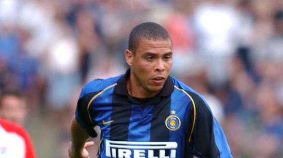 PSV e Inter stuzzicano Ronaldo: "Per chi tiferai?". E il Fenomeno risponde