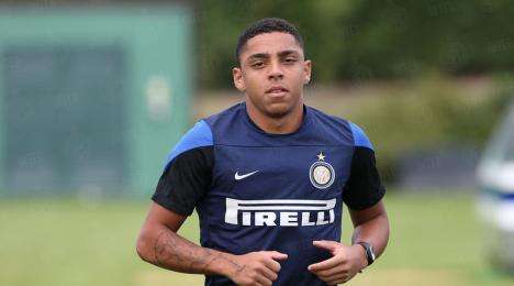 FOTO - Ecco Wallace in campo con l'Inter ad Appiano