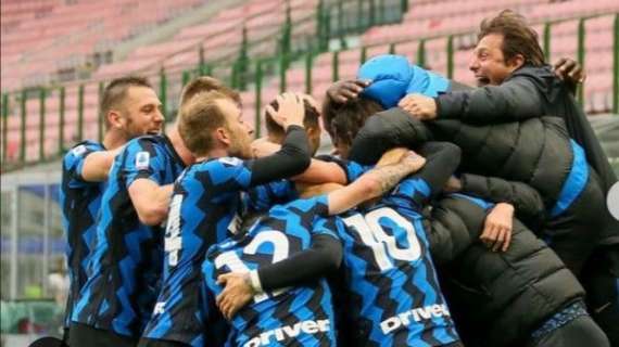 L'Inter batte il Cagliari, Conte la compatta e ruggisce sui social: "Always all together"