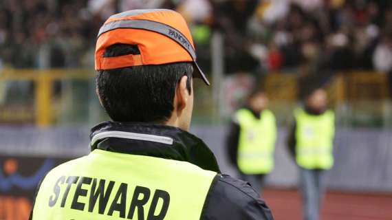 Gli steward: "Negli stadi non controlleremo i green pass, circolare Viminale poco chiara"