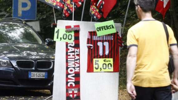 Milanello, tempo di saldi: maglia di Ibra a 5 euro!