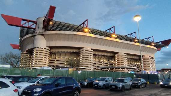 Protesta per il nuovo San Siro: cittadini e comitati bloccano il cantiere al Parco dei Capitani