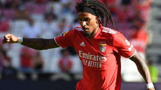 A Bola - Il Benfica ha deciso: Valentino Lazaro tornerà all'Inter