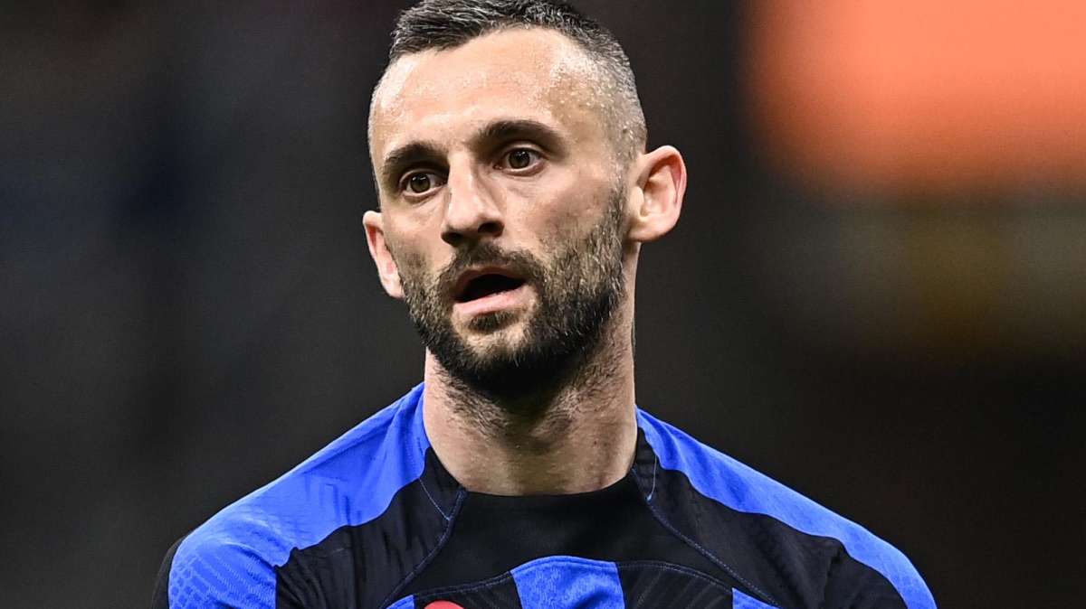 Sky - Euroderby, Brozovic favorito su Calhanoglu. D'Ambrosio c'è, per Gosens si decide domani 