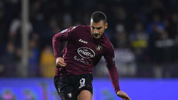 Qui Salernitana - Quattro giocatori a parte, seduta fisioterapica per Bonazzoli 