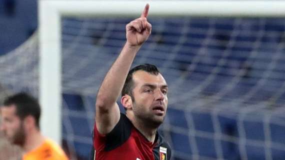 Pandev primo macedone a quota 100 nei top-5 d'Europa, anche l'Inter si congratula