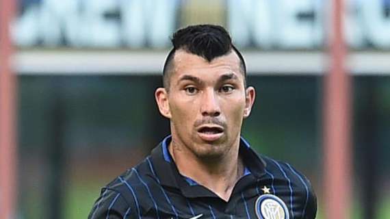 Zarate nel Cile, Gary Medel guida il fronte del no