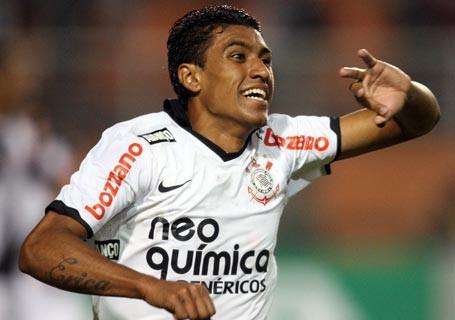 Paulinho, la questione clausola: l'Inter agirà così