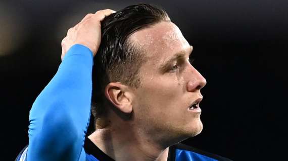 Polonia, De Zeeuw al veleno: "Zielinski sembra sempre spaventato in campo, come può fare il capitano?"