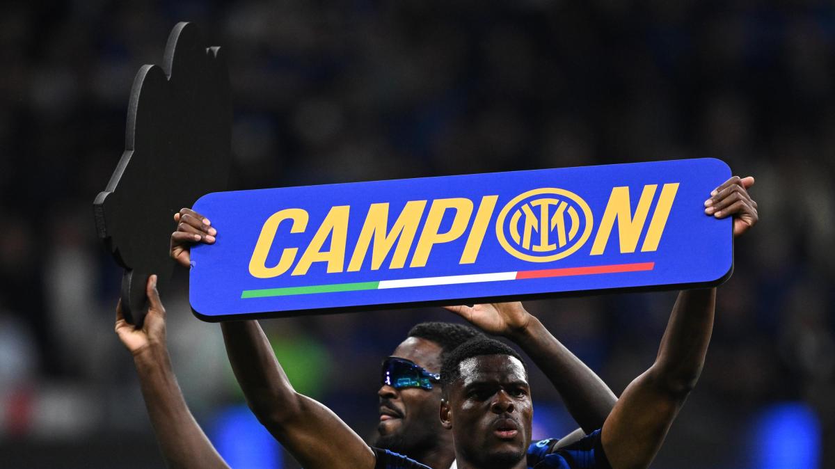 Inter tricolore, festeggia anche il presidente della FIFA Infantino: "Amala"