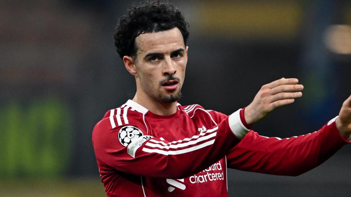 Romano: "Inter, Bastoni blocca Muharemovic. Jones, si aspetta il Liverpool"