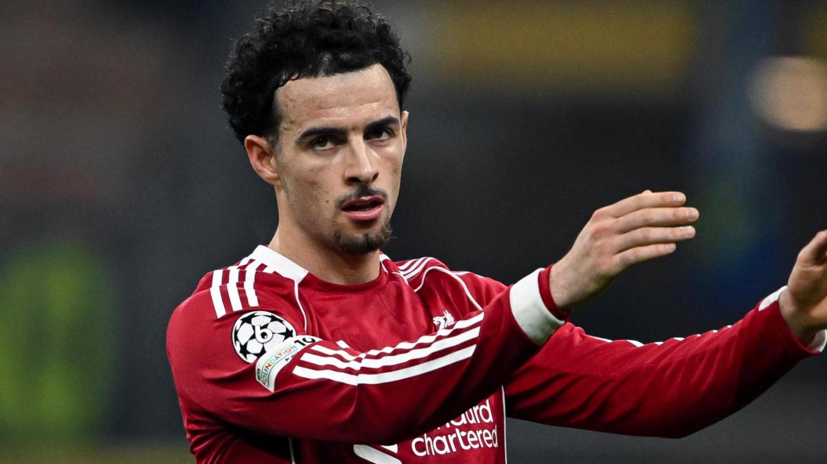 Romano: "Curtis Jones aveva già aperto all'Inter, è un obiettivo per l'estate"