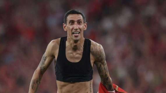 Il Porto resiste per 50' in dieci, poi arriva Di Maria: il Benfica vince il Clasico per 1-0