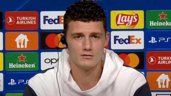 Sky DE - Nuova offerta per Pavard: distanza Inter-Bayern di 5 mln, si tratta. E lui va in panchina col Werder