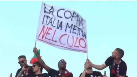 GdS - Cori e striscioni contro l'Inter: cosa rischiano i giocatori del Milan. Scuse di Scaroni, Inter in silenzio