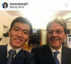 Steven Zhang, selfie con Gentiloni: "Football talk"