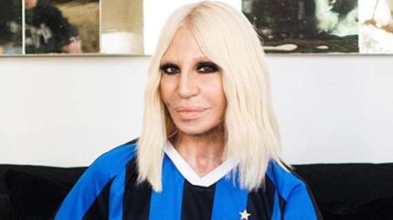 Donatella Versace: "L'Inter una cosa di famiglia dalla quale non posso uscire. Lo scudetto una soddisfazione"