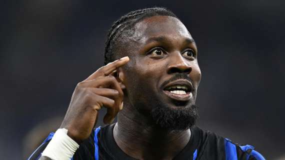 Thuram 'riceve' il premio di MVP da Bastoni ed esclama: "Molto felice di tornare a San Siro con una vittoria"