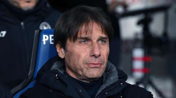 Napoli, Conte: "Juve imbattuta da 21 partite, è un top club come lo sono le milanesi. Serve rispetto"