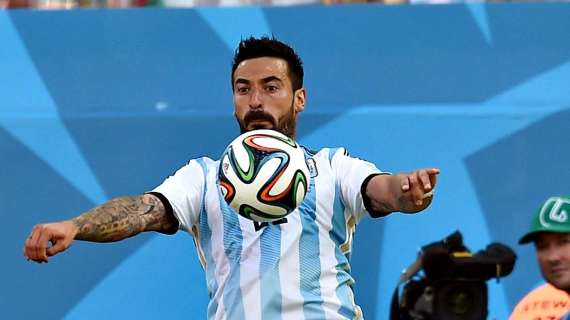 Sky - Lavezzi, il PSG deve prendere posizione. L'Inter...