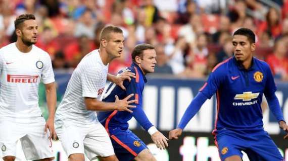 Van Persie out, Rooney erede di Vidic alla prima