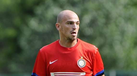 CdS - Cambiasso piace in difesa. Nel derby...