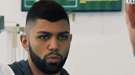 Gabigol torna in visita al Santos e si promette: aspetta solo l'ok dell'Inter