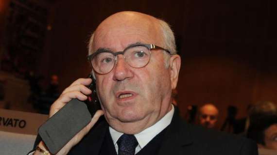 Tavecchio: "Ingaggi schiaffo al buon senso. Nuovo stadio a Milano? Sarebbe una cattedrale nel deserto"