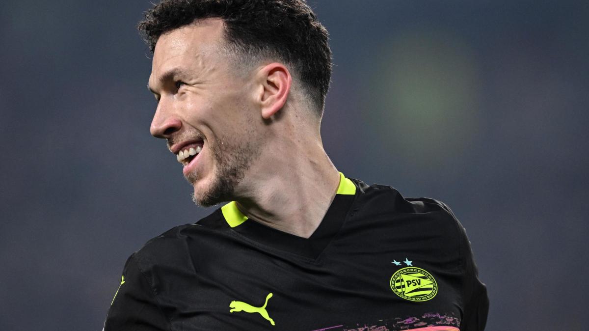 PSV, Schouten: "Perisic via? Niente panico. In tanti se ne vanno, ma noi continuiamo a vincere"